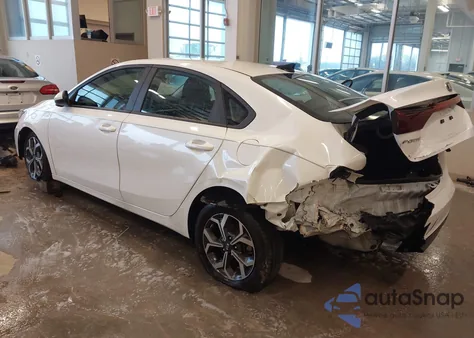 2021 Kia Forte Lxs из США, поврежденный, VIN 3KPF24AD2ME299422